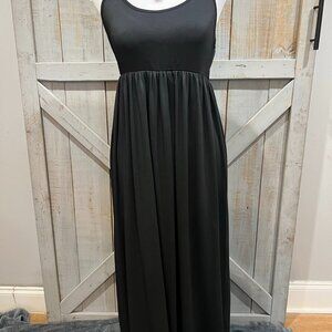 Solid Slvless Maxi Dress